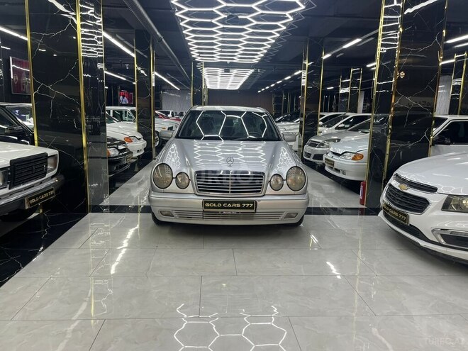 Mercedes E 220-5