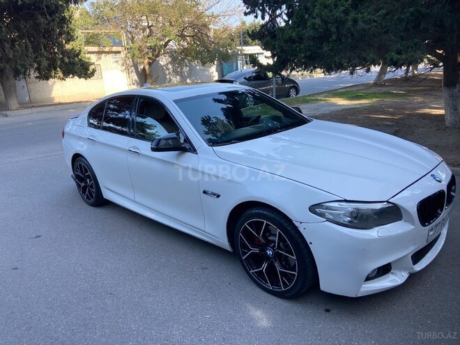 BMW 528 2014, 300,000 km - 2.0 l - Bakı