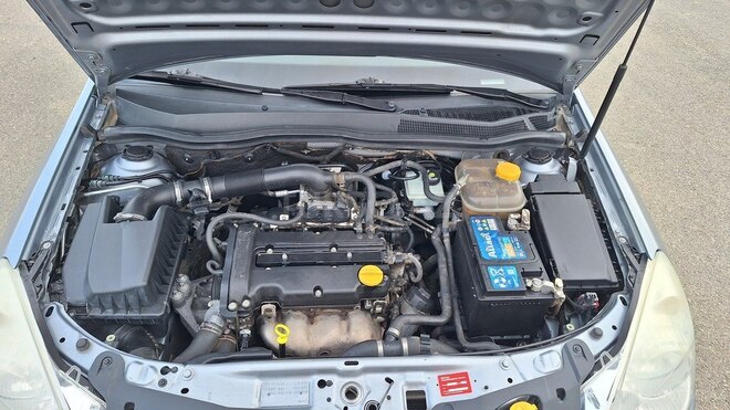 Opel Astra 2007, 240,000 km - 1.4 l - Gəncə