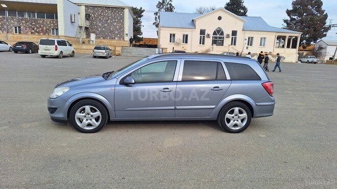 Opel Astra 2007, 240,000 km - 1.4 l - Gəncə