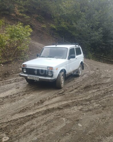 LADA (VAZ) Niva 1999, 198,350 km - 1.7 л - Yardımlı