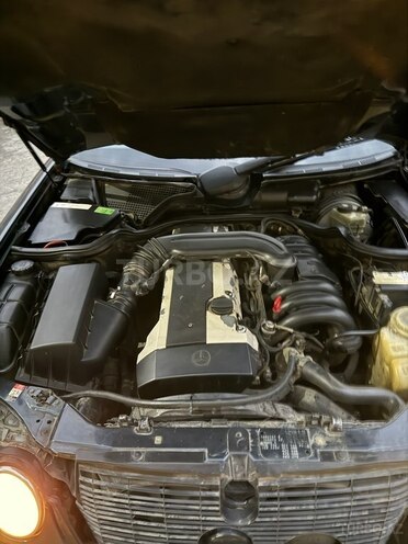 Mercedes E 280 1996, 365,000 km - 2.8 l - Bakı