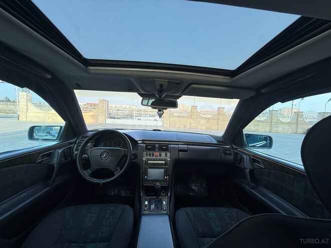 Mercedes E 280 1996, 365,000 km - 2.8 l - Bakı