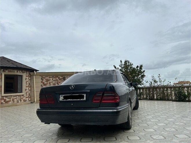 Mercedes E 270 2000, 390,000 km - 2.7 l - Bakı