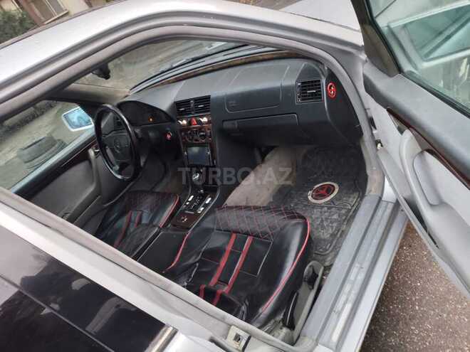 Mercedes C 250 1997, 415,236 km - 2.5 l - Bakı