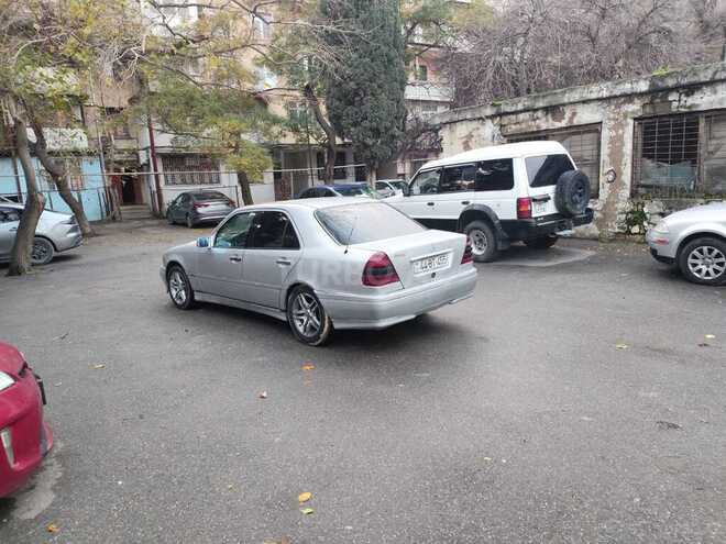 Mercedes C 250 1997, 415,236 km - 2.5 l - Bakı