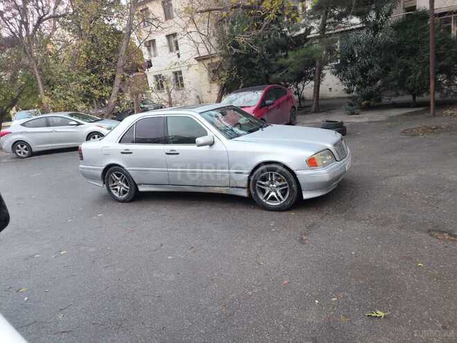 Mercedes C 250 1997, 415,236 km - 2.5 l - Bakı