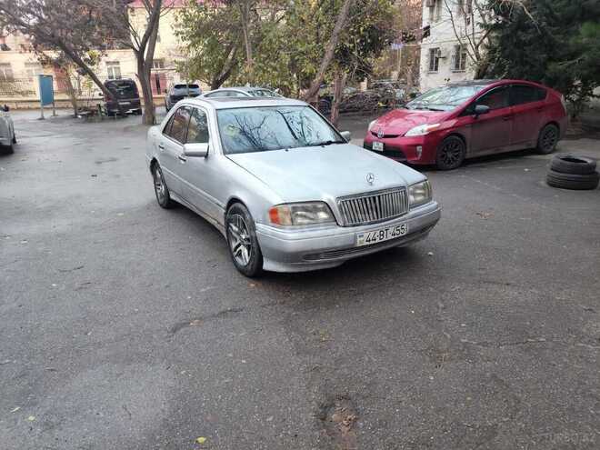 Mercedes C 250 1997, 415,236 km - 2.5 l - Bakı