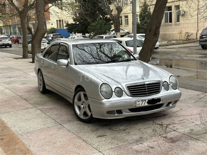 Mercedes E 220 2001, 545,457 km - 2.2 l - Bakı