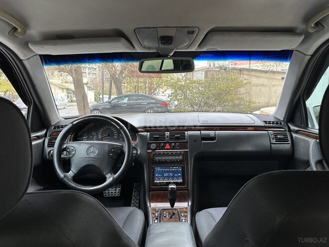 Mercedes E 220 2001, 545,457 km - 2.2 l - Bakı