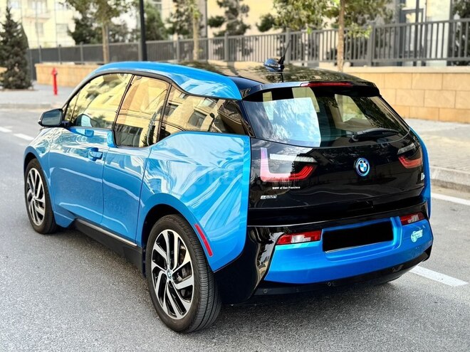 BMW i3-9
