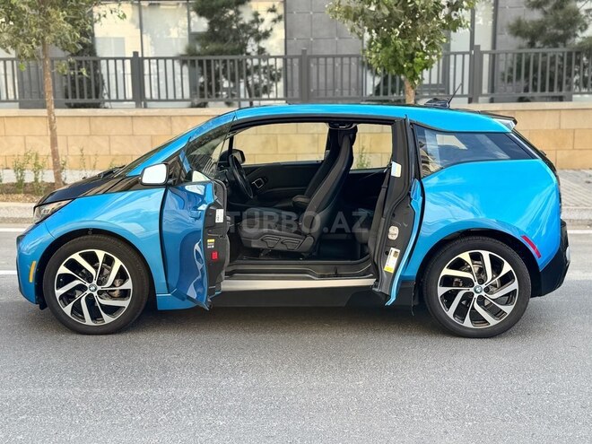 BMW i3-13