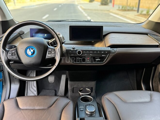 BMW i3-11