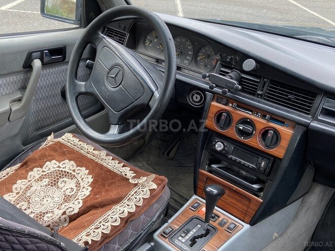 Mercedes 190 1992, 212,000 km - 2.0 l - Bakı