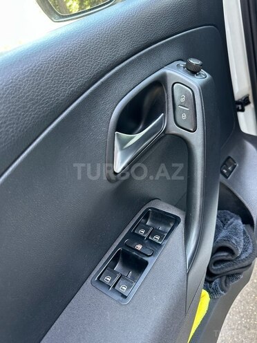 Volkswagen Polo 2018, 182,000 km - 1.6 л - Bakı