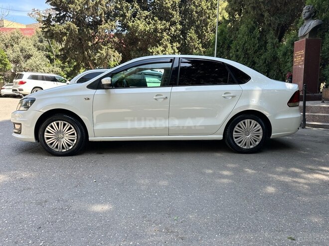Volkswagen Polo 2018, 182,000 km - 1.6 л - Bakı