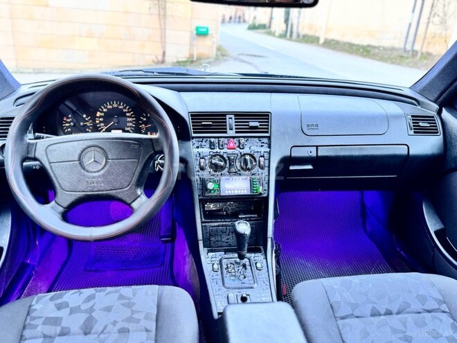 Mercedes C 180 2000, 366,092 km - 1.8 l - Bakı