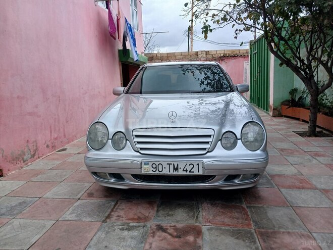 Mercedes E 220 1999, 330,000 km - 2.2 l - Sumqayıt