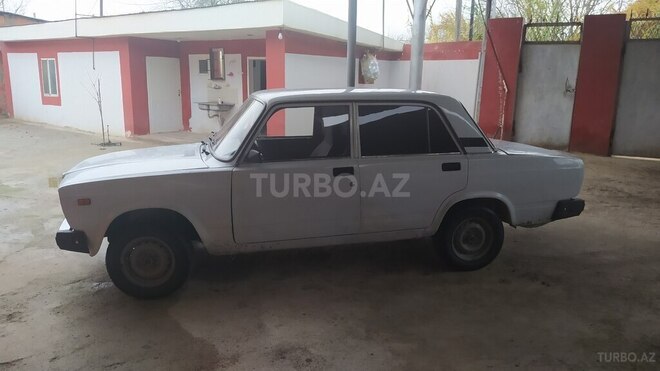 LADA (VAZ) 2107 2008, 250,000 km - 1.6 l - Füzuli