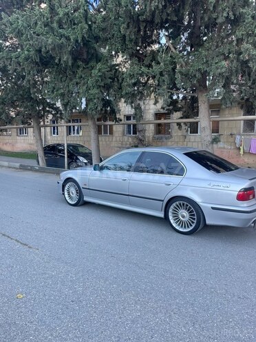 BMW 528 1999, 292,000 km - 2.8 л - Bakı