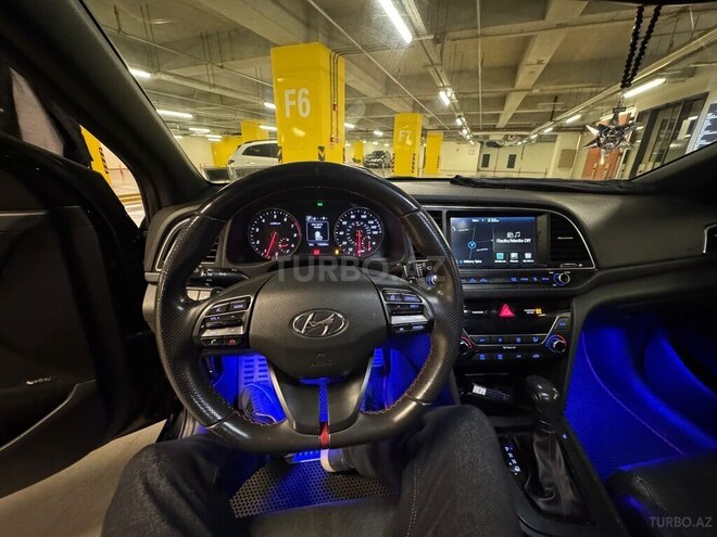 Hyundai Elantra 2017, 121,000 km - 1.6 l - Gəncə