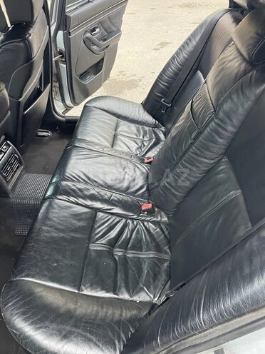 BMW 528 1999, 292,000 km - 2.8 л - Bakı