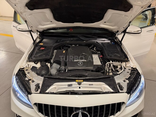 Mercedes C 300 4MATIC 2015, 172,167 km - 2.0 l - Gəncə
