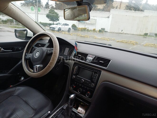 Volkswagen Passat 2014, 182,500 km - 1.8 л - Bakı