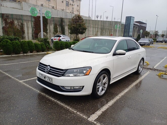 Volkswagen Passat 2014, 182,500 km - 1.8 л - Bakı