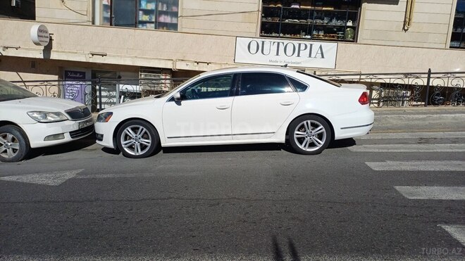 Volkswagen Passat 2014, 182,500 km - 1.8 л - Bakı