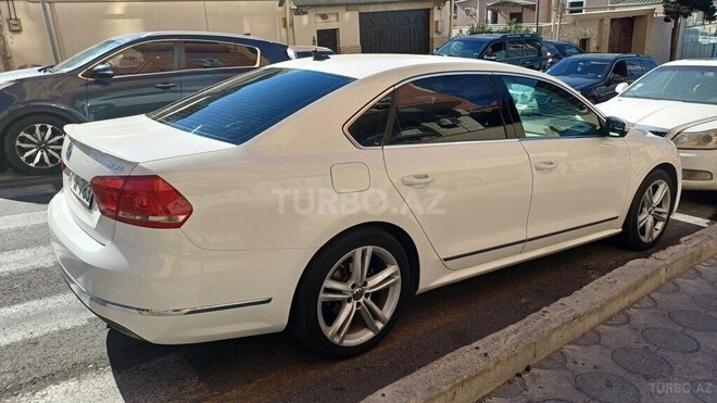 Volkswagen Passat 2014, 182,500 km - 1.8 л - Bakı