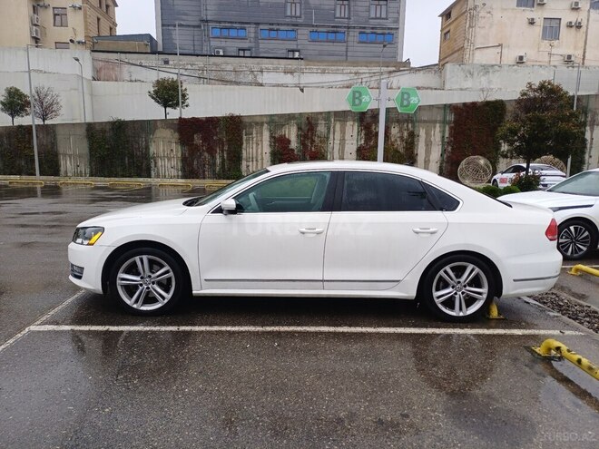 Volkswagen Passat 2014, 182,500 km - 1.8 л - Bakı