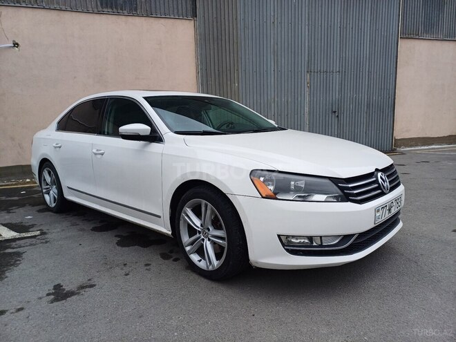 Volkswagen Passat 2014, 182,500 km - 1.8 л - Bakı