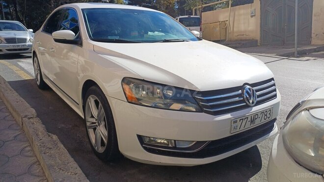 Volkswagen Passat 2014, 182,500 km - 1.8 л - Bakı