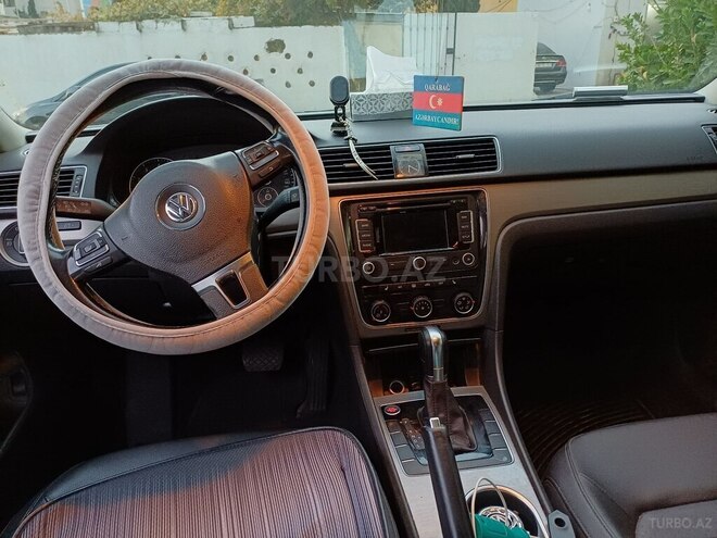 Volkswagen Passat 2014, 182,500 km - 1.8 л - Bakı