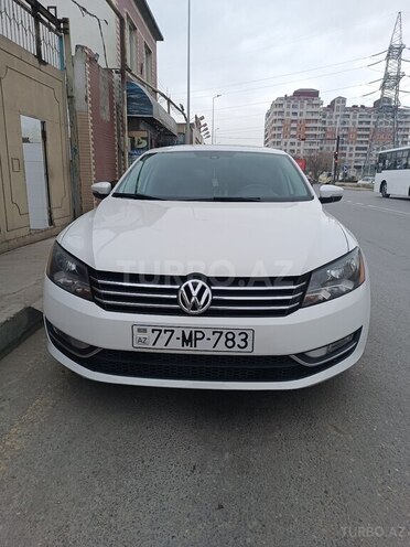 Volkswagen Passat 2014, 182,500 km - 1.8 л - Bakı
