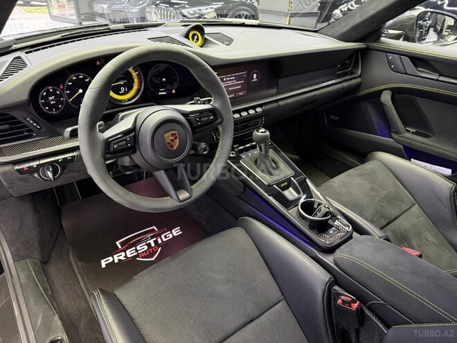 Porsche 911 GT3-10