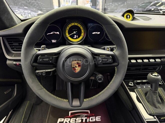 Porsche 911 GT3-8