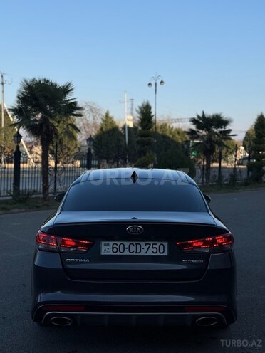 Kia Optima-4