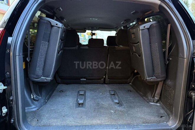 Toyota Land Cruiser Prado-8