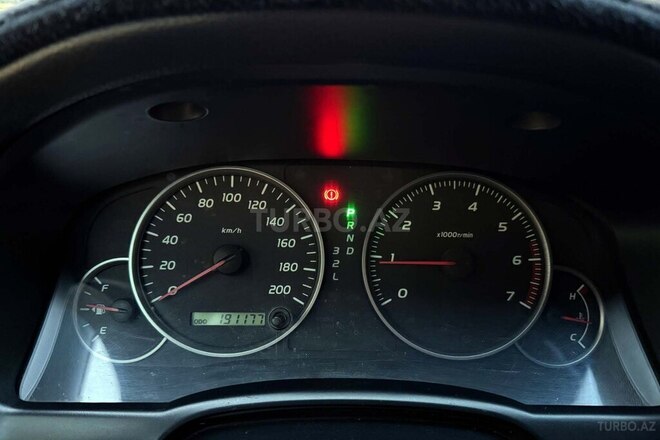 Toyota Land Cruiser Prado-7