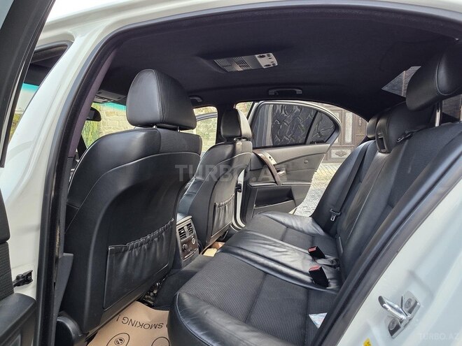 BMW 525 2007, 200,000 km - 2.5 l - Bakı