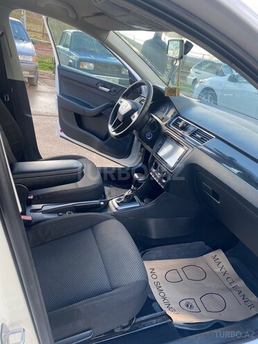 SEAT Toledo 2014, 330,000 km - 1.6 л - Bakı