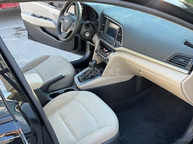 Hyundai Elantra 2016, 109,435 km - 2.0 л - Bakı