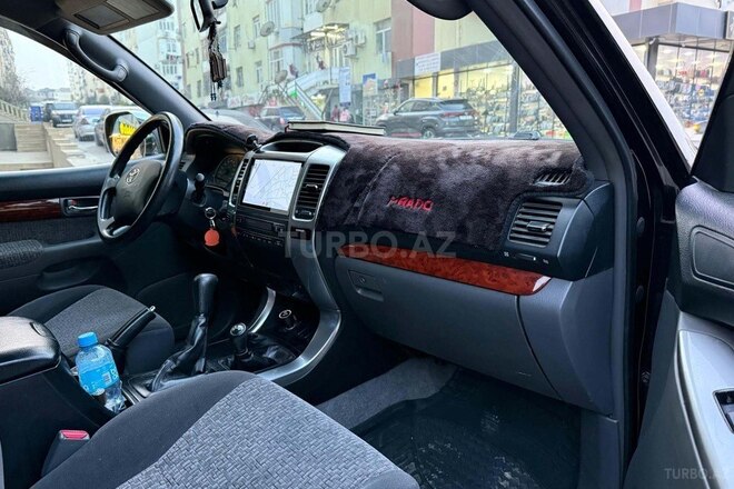 Toyota Land Cruiser Prado-10