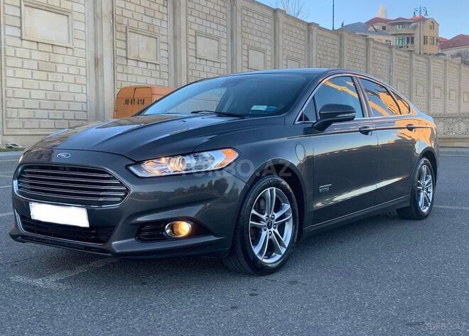 Ford Fusion (North America) 2015, 280,000 km - 2.0 l - Bakı
