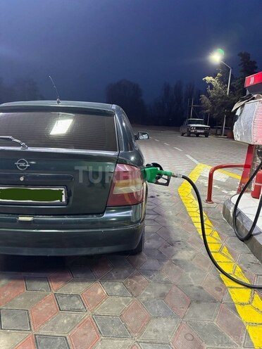 Opel Astra 1998, 205,000 km - 1.6 л - Ucar