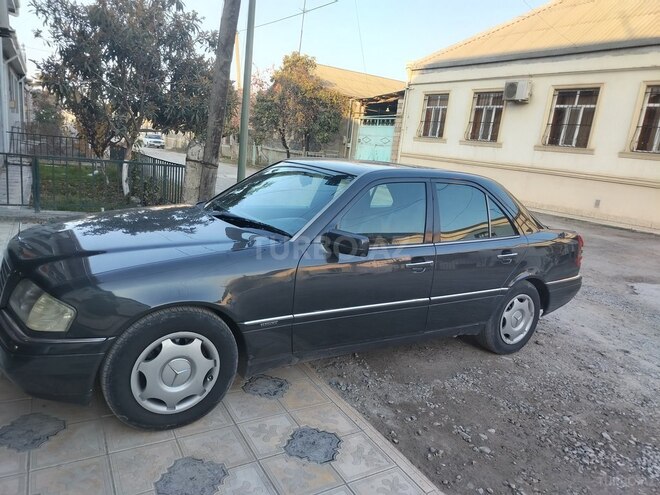 Mercedes C 200 1995, 450,000 km - 2.0 l - Gəncə