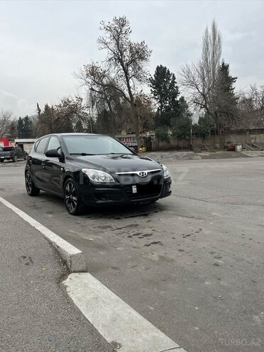 Hyundai i30 2007, 321,000 km - 1.4 l - Mingəçevir