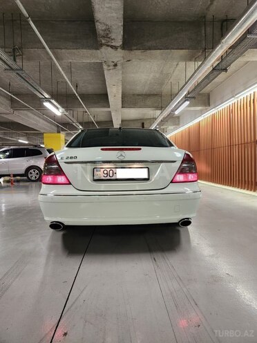Mercedes E 200-3
